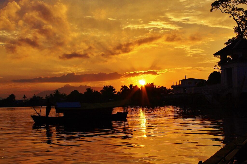 Borneo Beyond the Ordinary: Seven Extraordinary Experiences