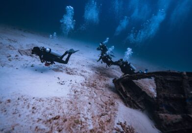 Borneo Beneath the Surface: Shipwrecks, Artificial Reefs and an Extraordinary Underwater World